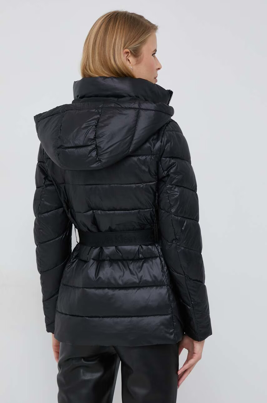 Calvin Klein Яке в черно със зимна изолация - Pepit.bg