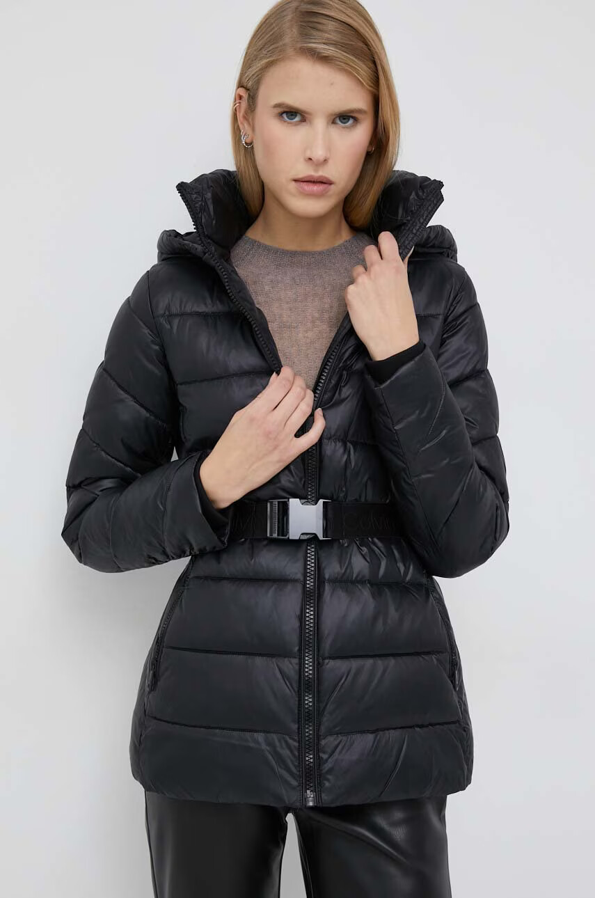 Calvin Klein Яке в черно със зимна изолация - Pepit.bg