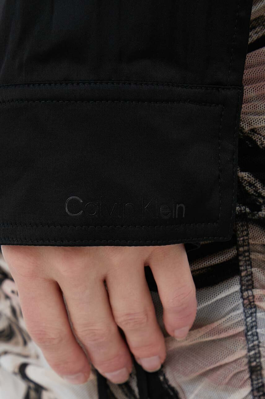 Calvin Klein Яке бомбър в черно с преходна изолация - Pepit.bg