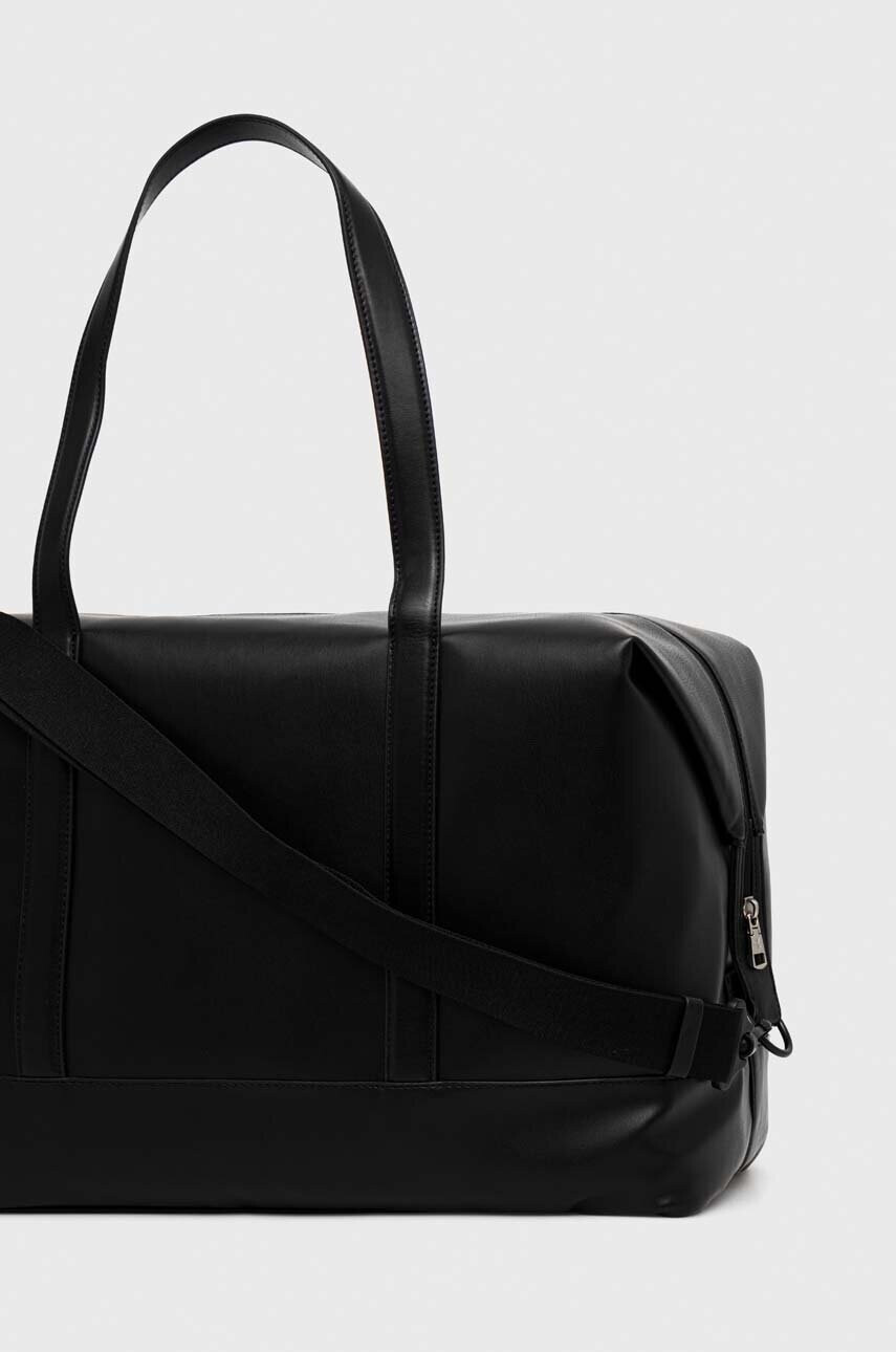 Calvin Klein Jeans Чанта в черно - Pepit.bg