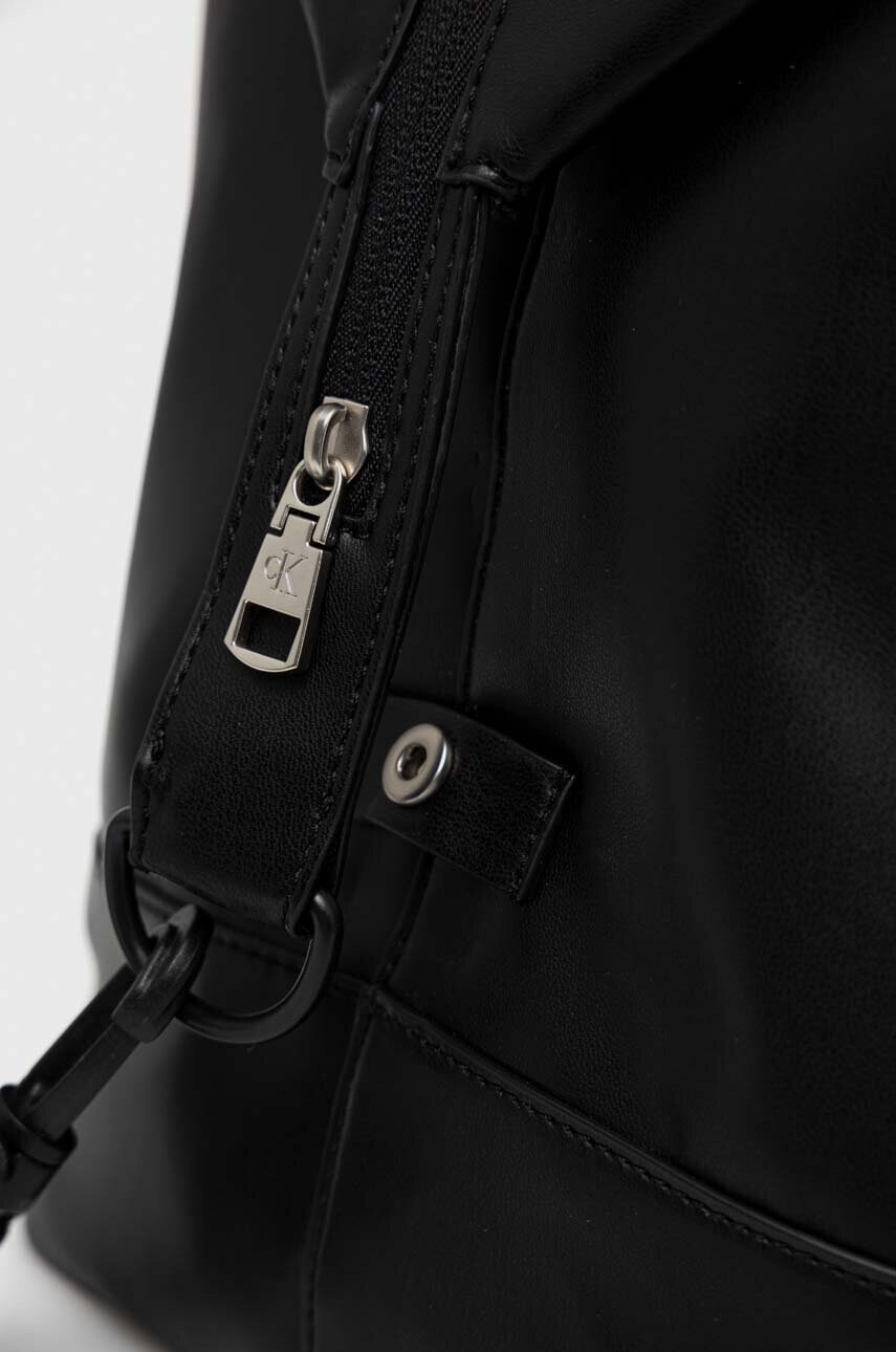 Calvin Klein Jeans Чанта в черно - Pepit.bg