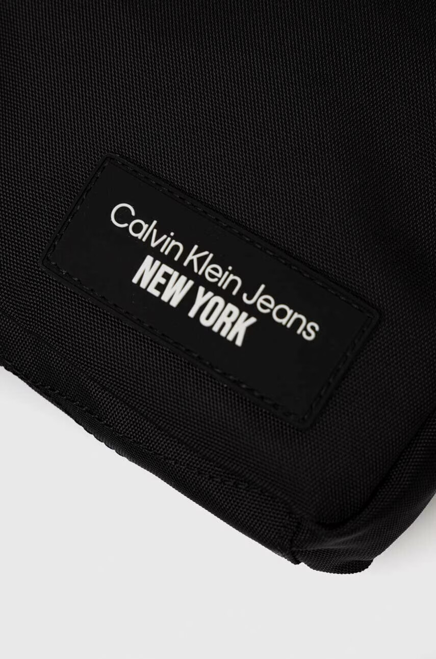 Calvin Klein Jeans Чанта през рамо - Pepit.bg