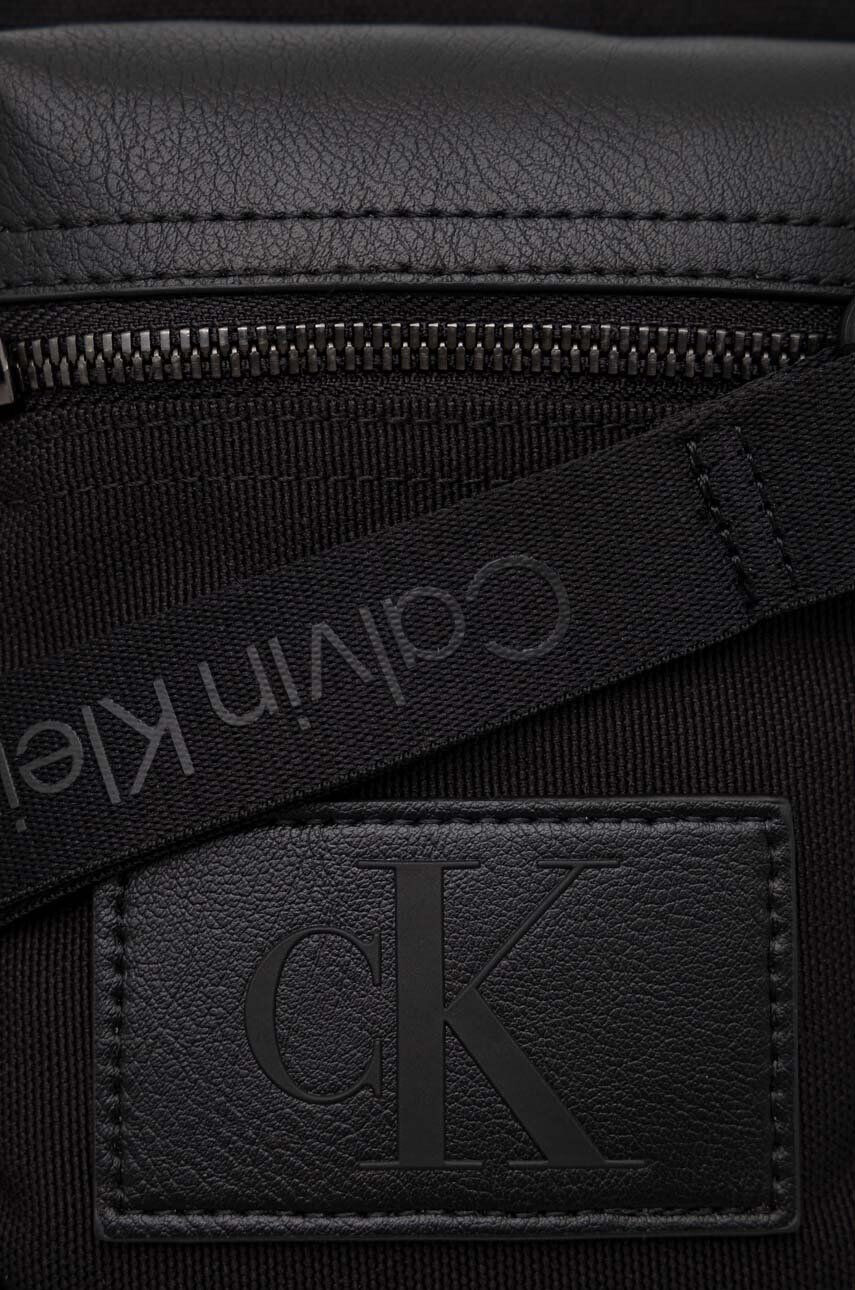 Calvin Klein Jeans Чанта през рамо - Pepit.bg