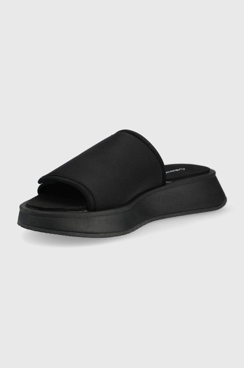 Calvin Klein Jeans Чехли One-strap Sandal в черно с платформа - Pepit.bg