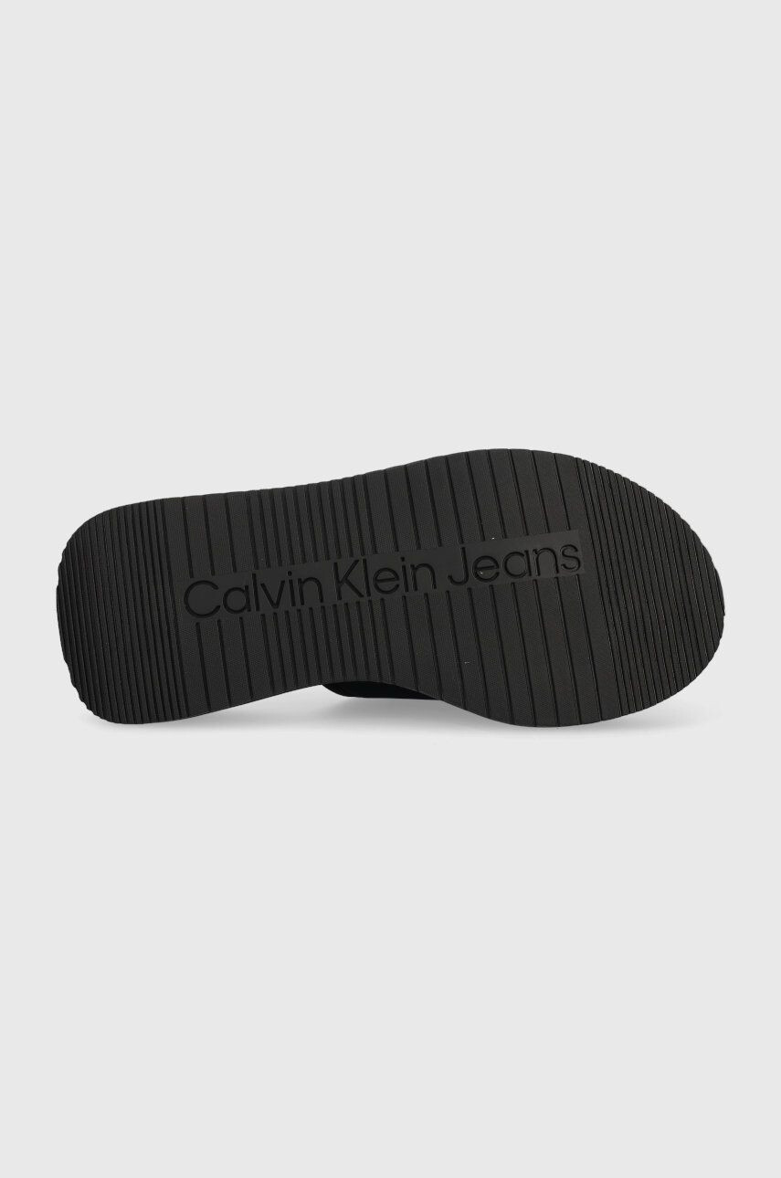 Calvin Klein Jeans Чехли One-strap Sandal в черно с платформа - Pepit.bg