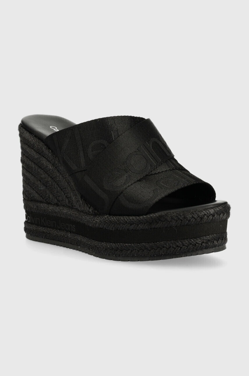 Calvin Klein Jeans Чехли WEDGE SANDAL WEBBING в черно със скосена платформа YW0YW00961 - Pepit.bg