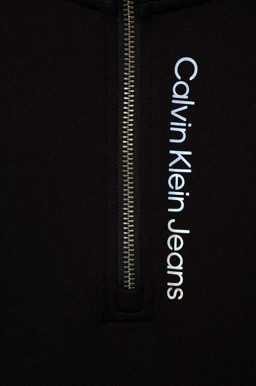 Calvin Klein Jeans Детска памучна рокля в черно къс модел с уголемена кройка - Pepit.bg