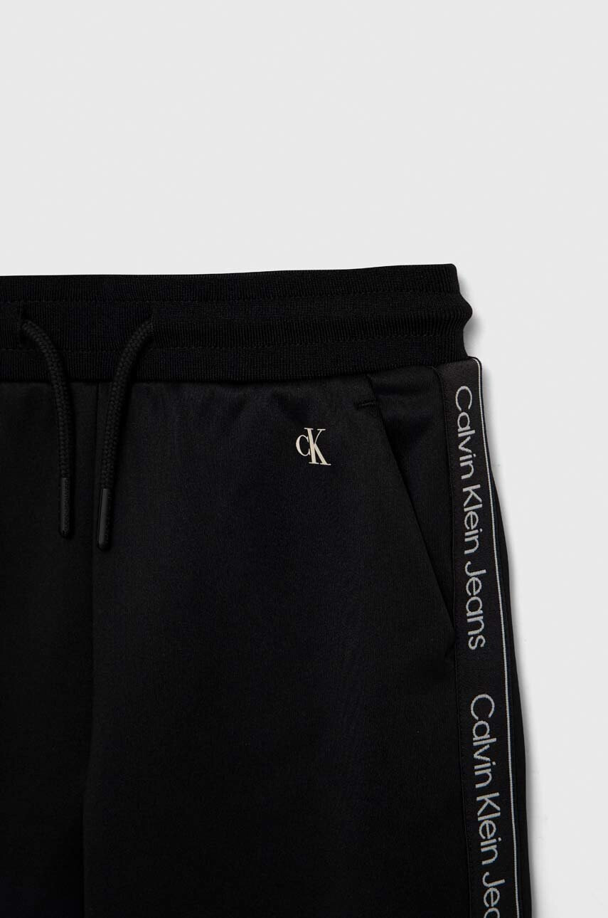 Calvin Klein Jeans Детски анцуг в черно - Pepit.bg