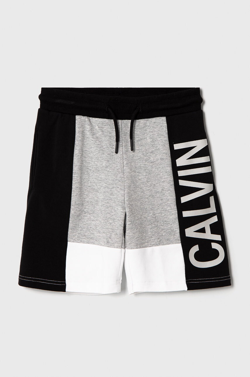 Calvin Klein Jeans Детски къс панталон - Pepit.bg
