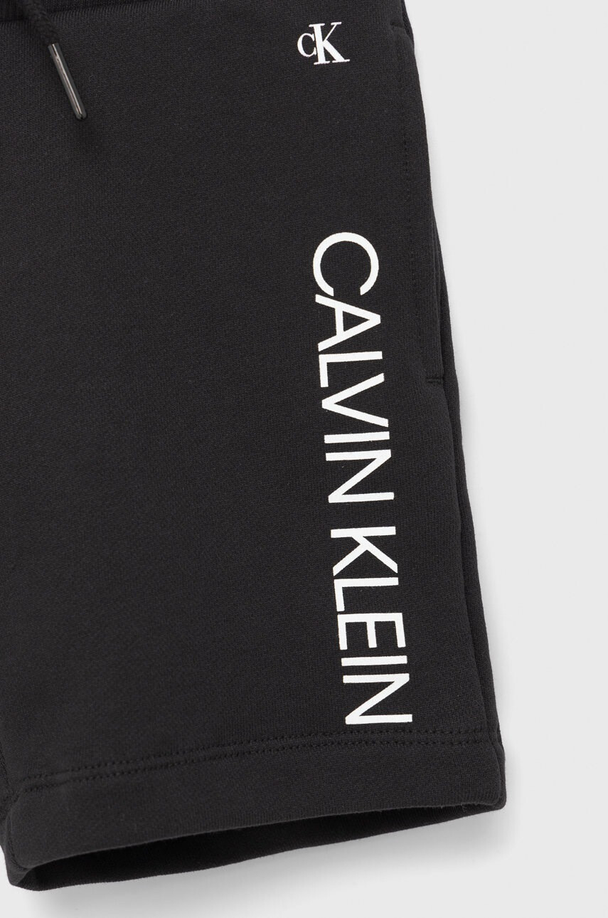 Calvin Klein Jeans Детски памучен къс панталон - Pepit.bg