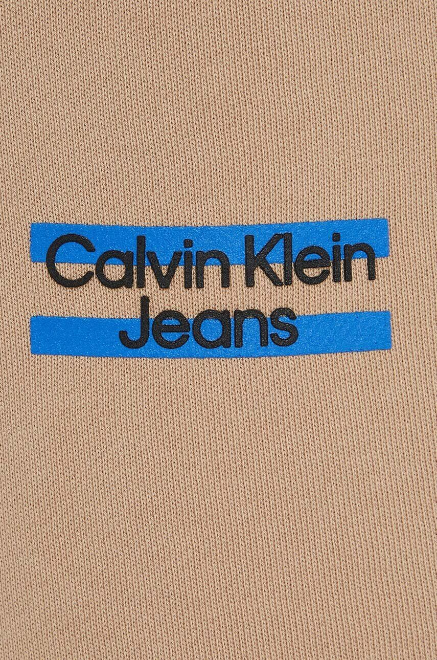 Calvin Klein Jeans Детски памучен къс панталон в кафяво с регулируема талия - Pepit.bg