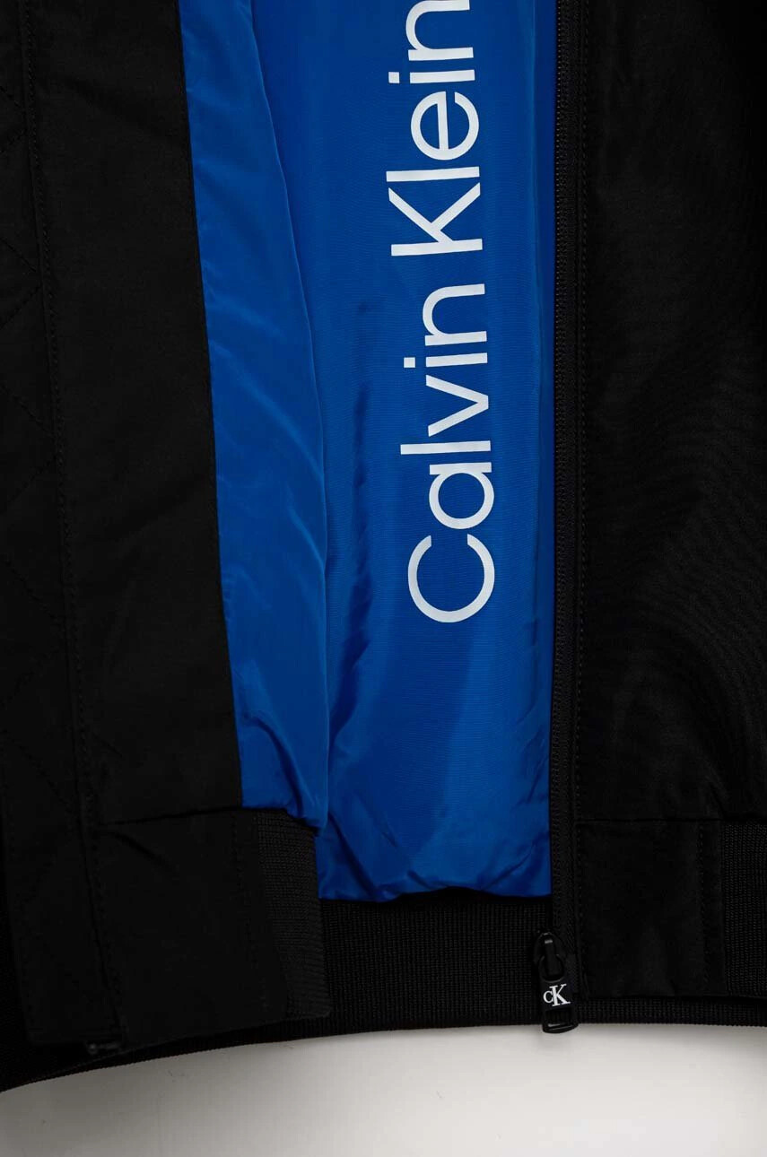 Calvin Klein Jeans Детско яке в черно - Pepit.bg