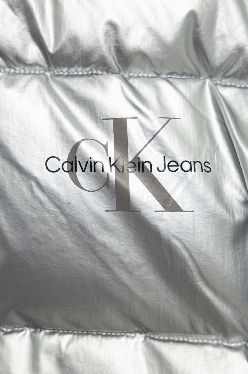 Calvin Klein Jeans Детско яке в сребристо - Pepit.bg