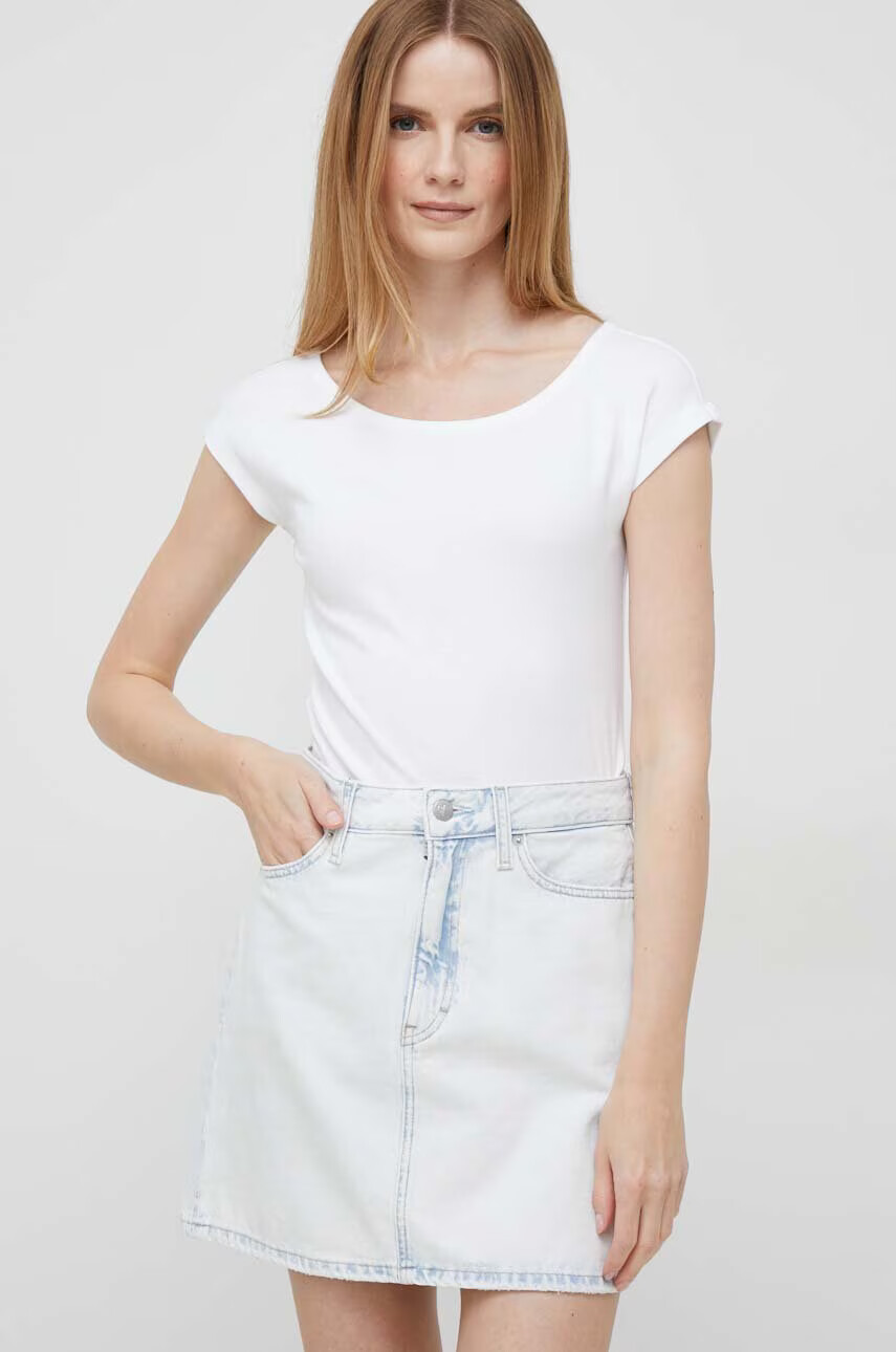 Calvin Klein Jeans Дънкова пола в синьо къс модел със стандартна кройка - Pepit.bg