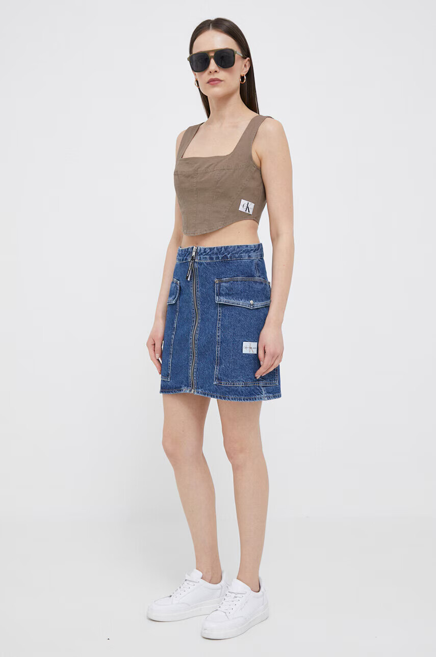 Calvin Klein Jeans Дънкова пола в синьо къс модел разкроен модел - Pepit.bg
