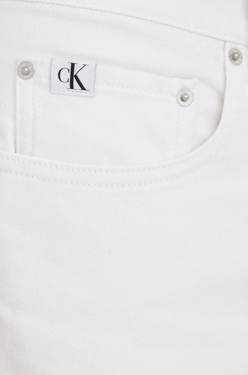 Calvin Klein Jeans Дънкови къси панталони в бяло - Pepit.bg