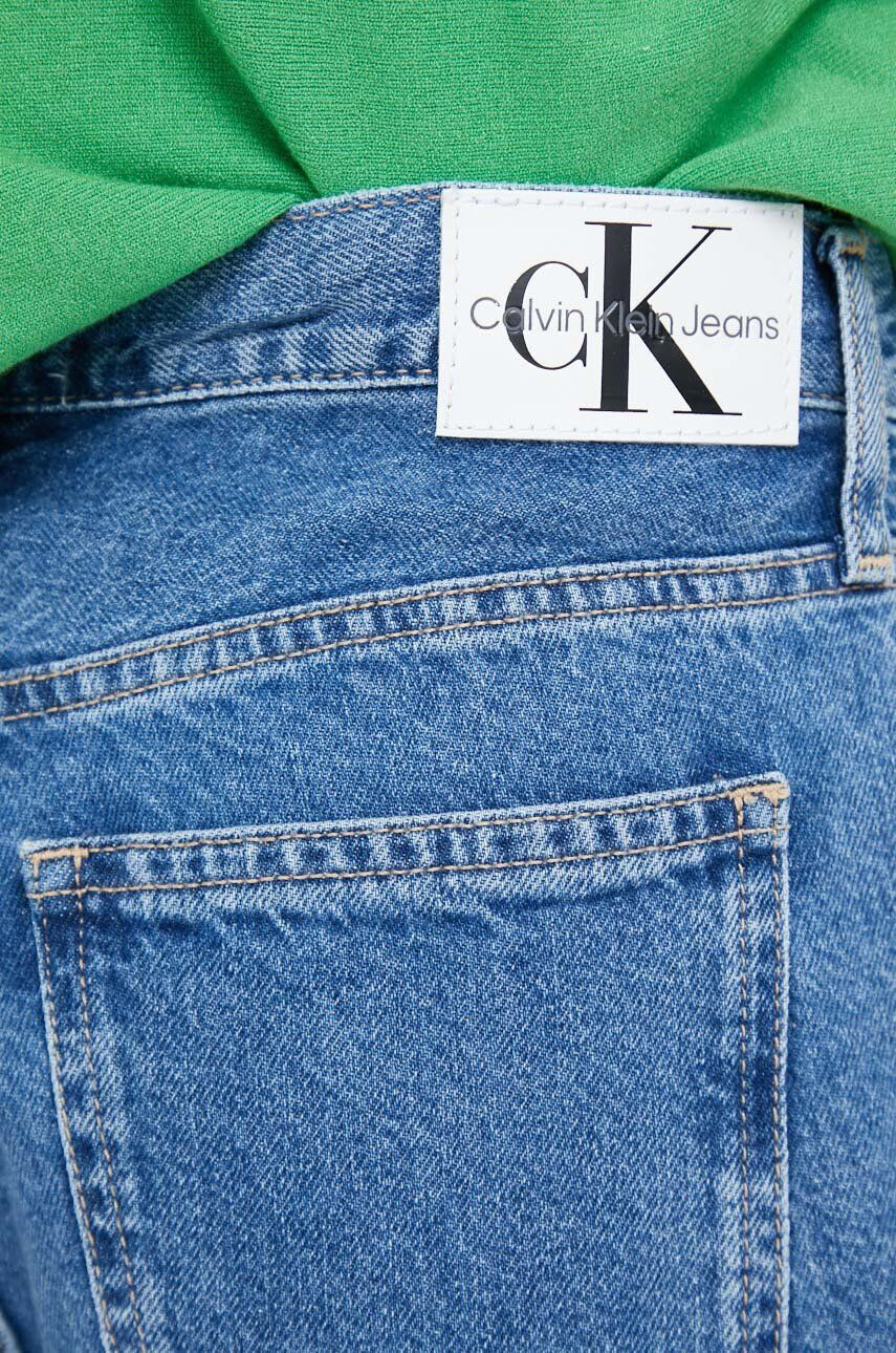 Calvin Klein Jeans Дънкови къси панталони в синьо с изчистен дизайн с висока талия - Pepit.bg