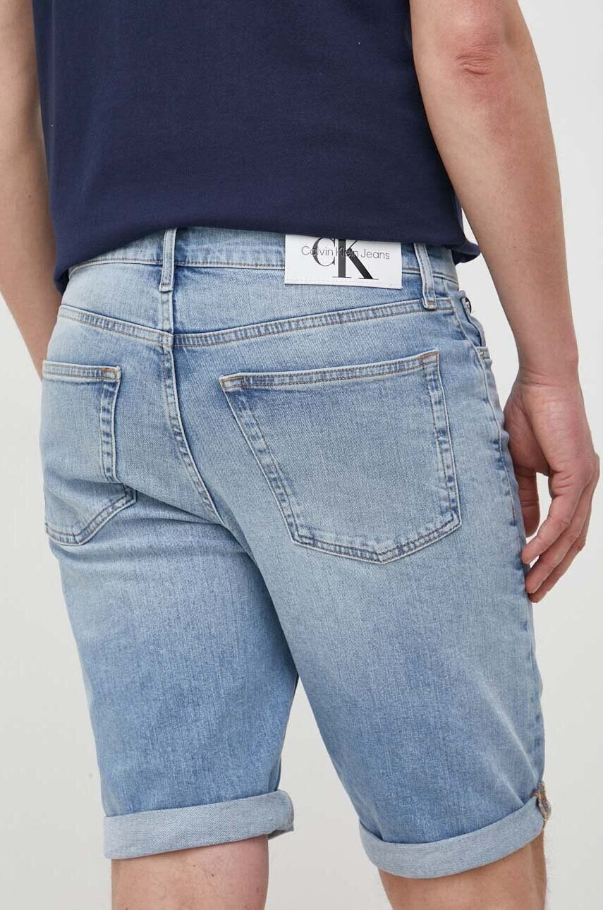 Calvin Klein Jeans Дънкови къси панталони в синьо - Pepit.bg