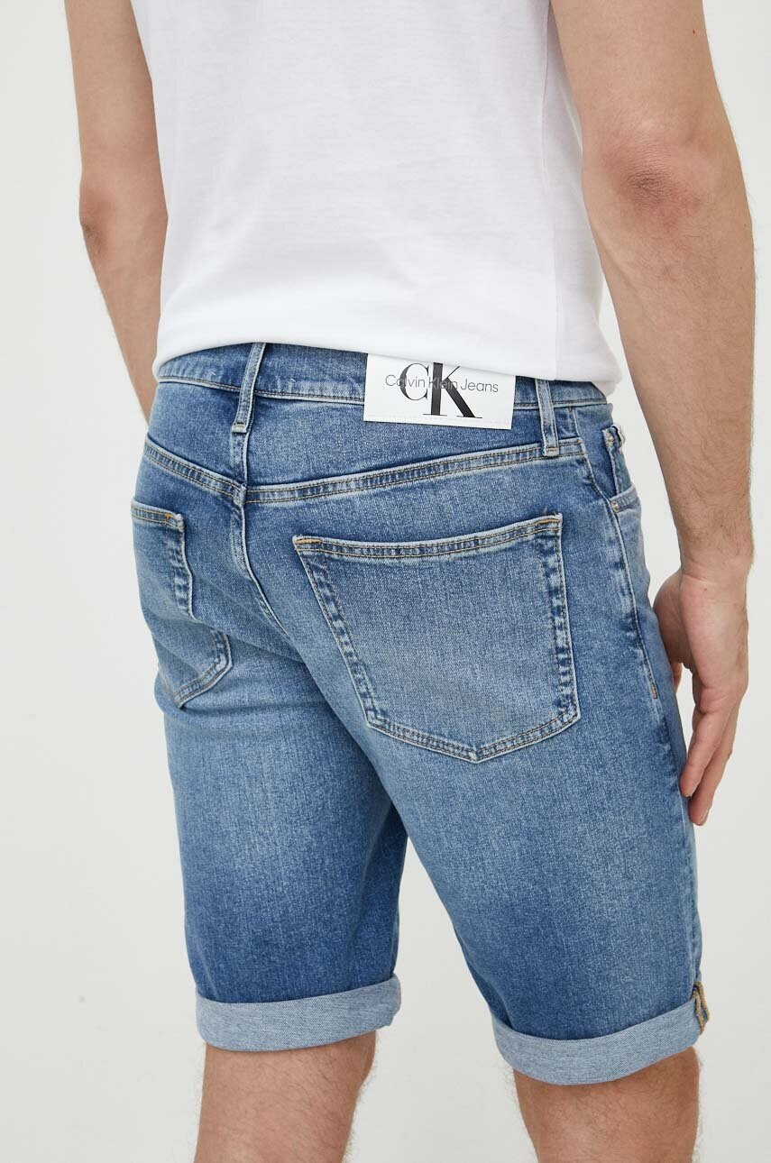 Calvin Klein Jeans Дънкови къси панталони в синьо - Pepit.bg