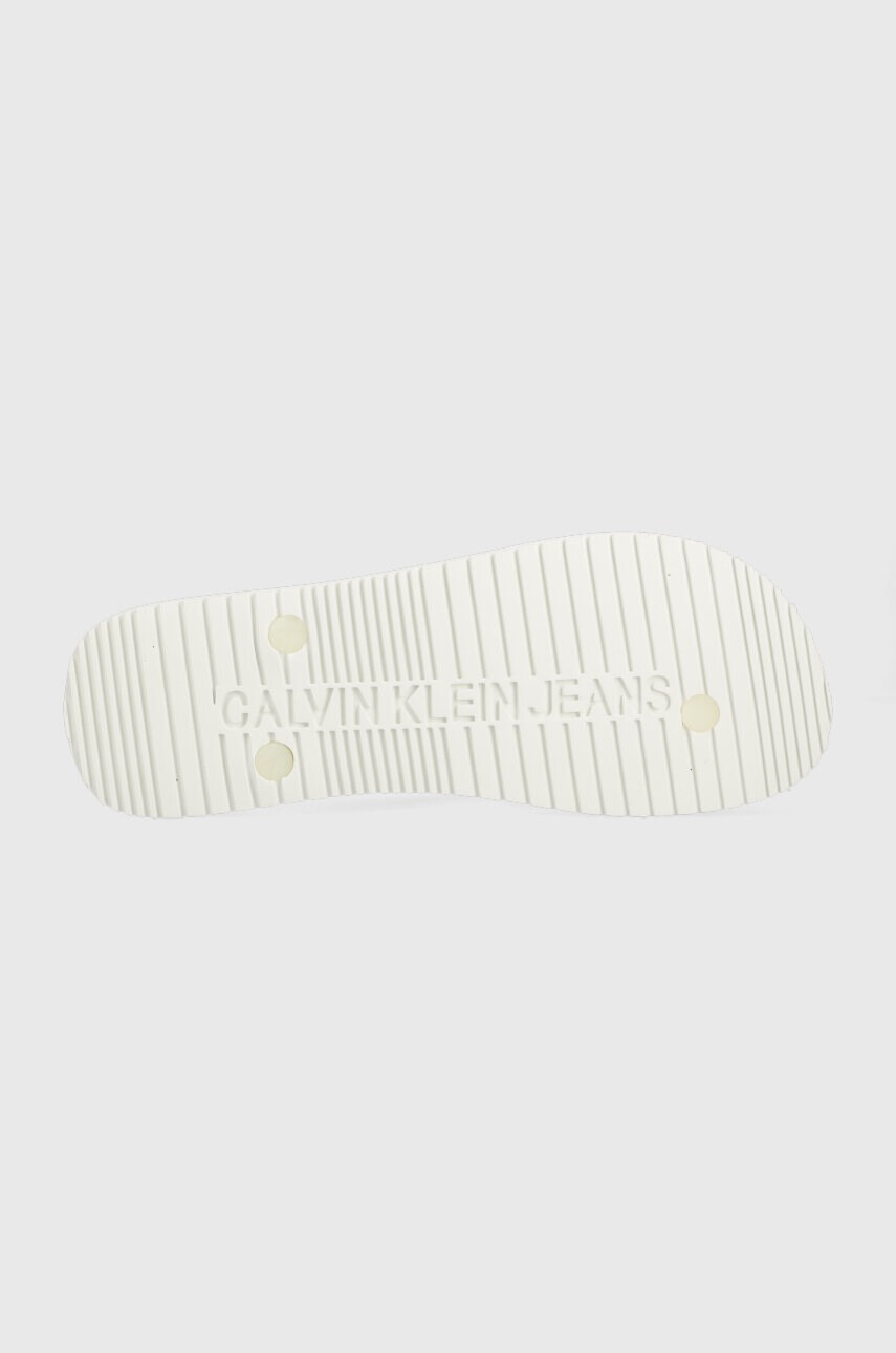 Calvin Klein Jeans Джапанки BEACH SANDAL MONOGRAM TPU в бяло - Pepit.bg