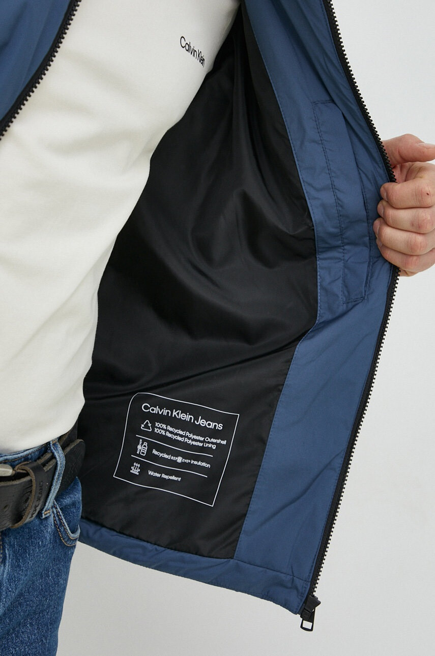 Calvin Klein Jeans Яке с преходна изолация - Pepit.bg