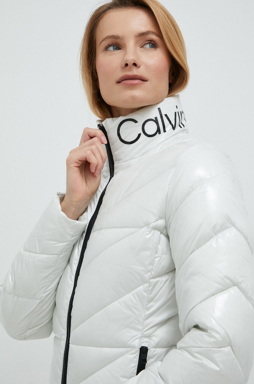 Calvin Klein Jeans Яке в сиво със зимна изолация - Pepit.bg