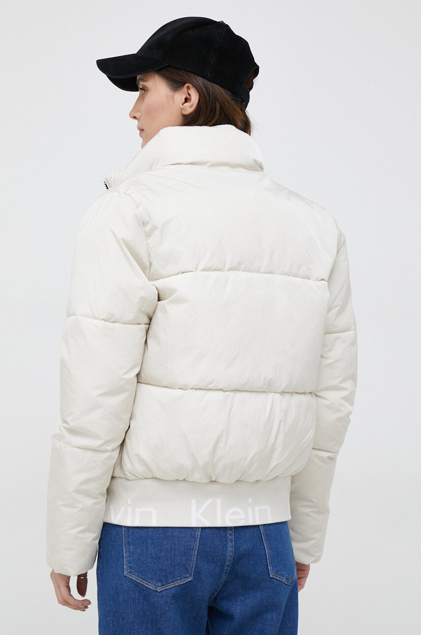 Calvin Klein Jeans Яке в бежово със зимна изолация - Pepit.bg
