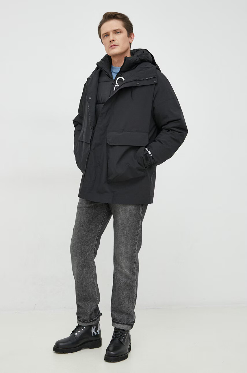 Calvin Klein Jeans Яке в черно с преходна изолация - Pepit.bg