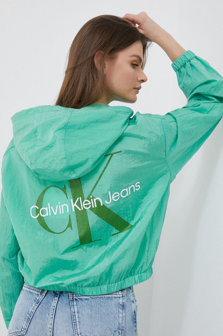 Calvin Klein Jeans Яке в зелено с преходна изолация - Pepit.bg