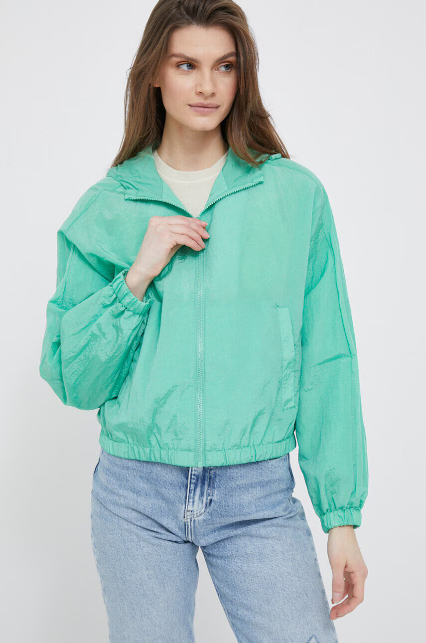 Calvin Klein Jeans Яке в зелено с преходна изолация - Pepit.bg