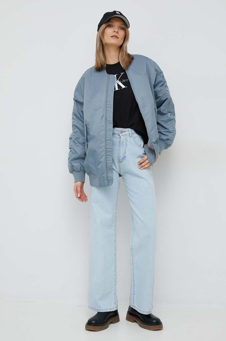 Calvin Klein Jeans Яке бомбър в синьо с преходна изолация - Pepit.bg