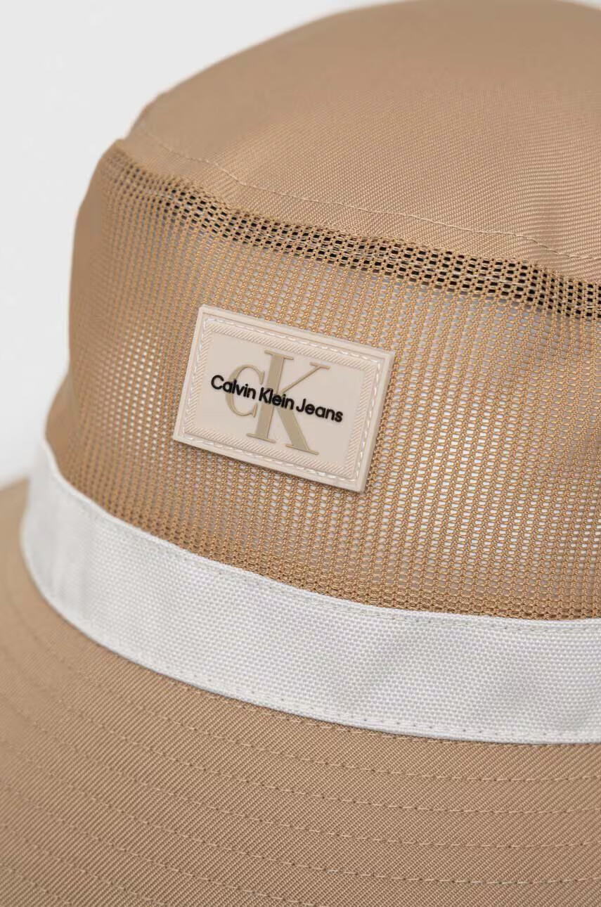 Calvin Klein Jeans Капела в бежово - Pepit.bg