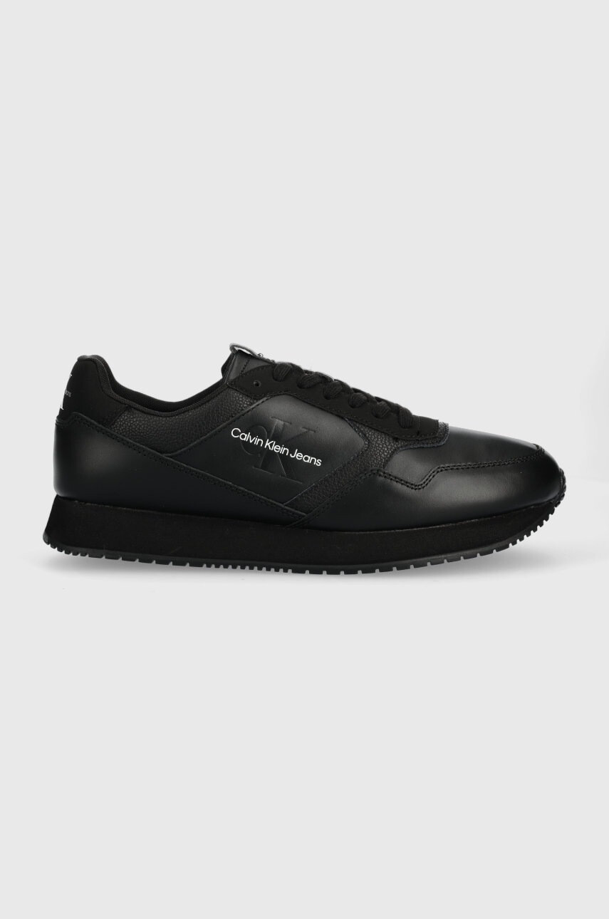 Calvin Klein Jeans Кожени маратонки YM0YM00581 RETRO RUNNER LTH-PU MONO PATCH в черно - Pepit.bg