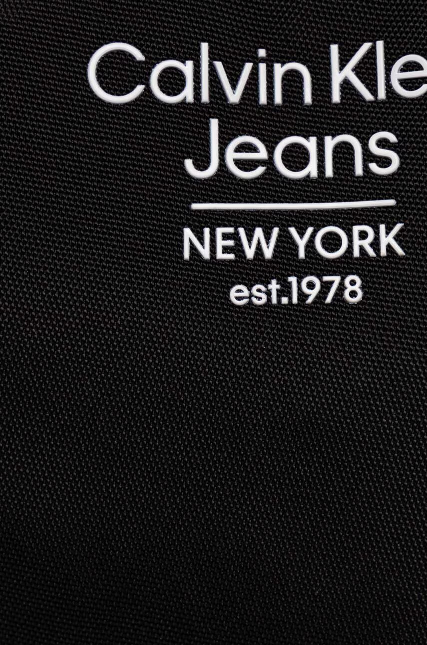 Calvin Klein Jeans Козметична чанта в черно - Pepit.bg