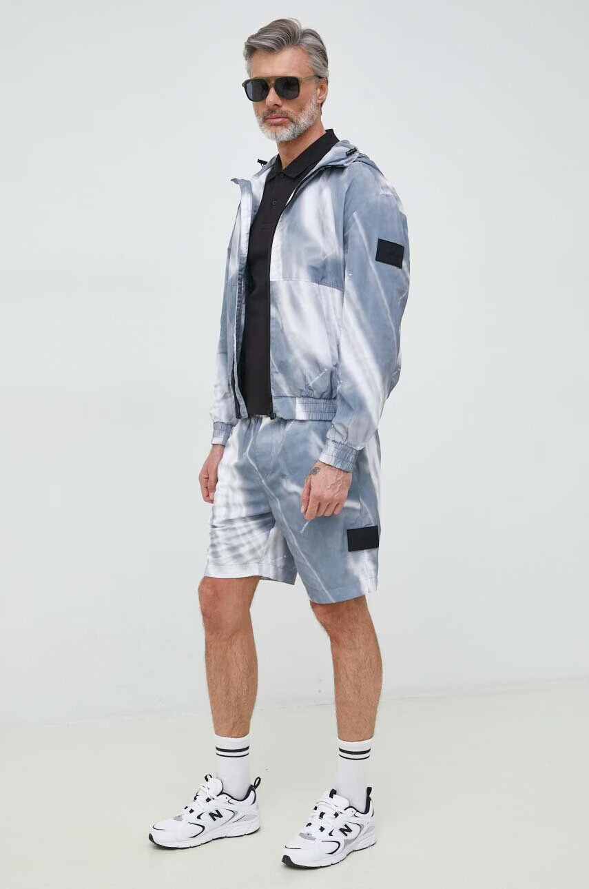 Calvin Klein Jeans Къс панталон в сиво - Pepit.bg