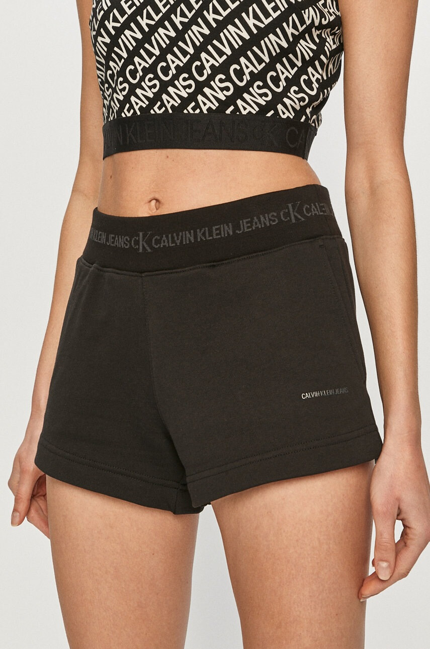 Calvin Klein Jeans Къси панталони - Pepit.bg