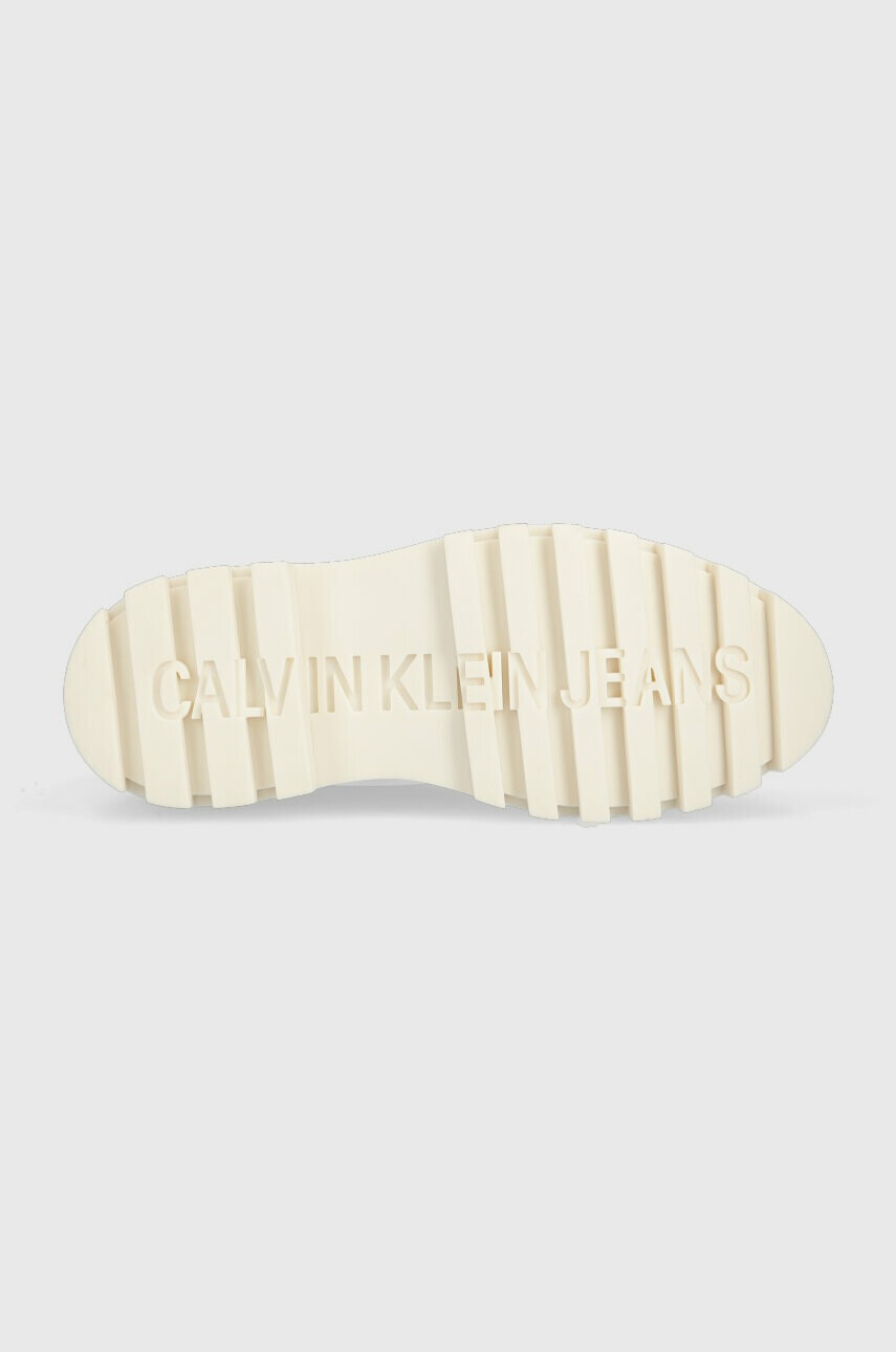Calvin Klein Jeans Кубинки TOOTHY COMBAT BOOT SOFTNY в бяло с платформа YW0YW00948 - Pepit.bg