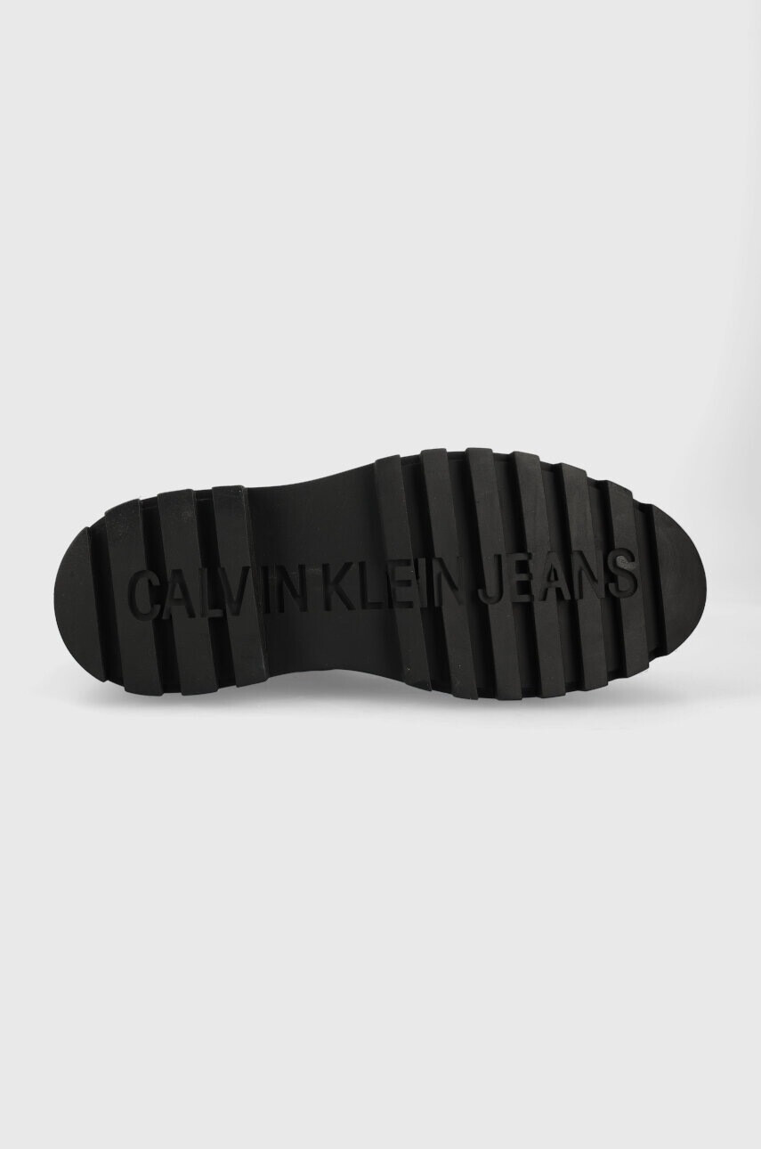 Calvin Klein Jeans Кубинки TOOTHY COMBAT BOOT SOFTNY в черно с платформа YW0YW00948 - Pepit.bg