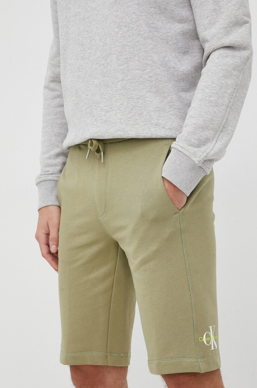 Calvin Klein Jeans Памучен къс панталон - Pepit.bg