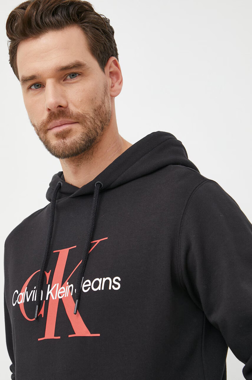 Calvin Klein Jeans Памучен суичър в черно с принт - Pepit.bg