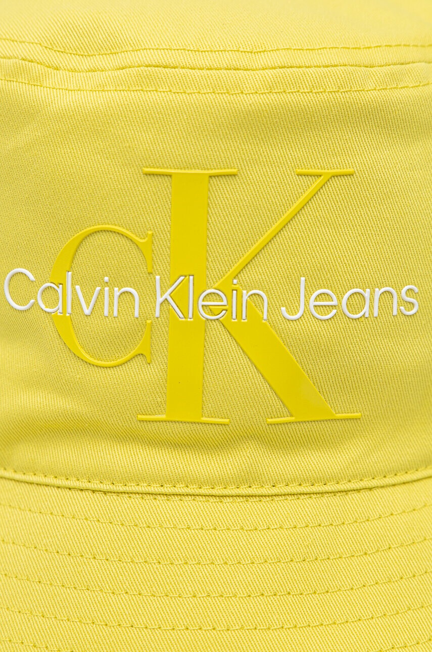 Calvin Klein Jeans Памучна капела В жълто от памук - Pepit.bg