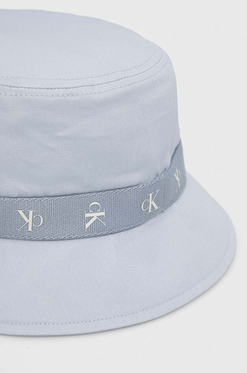 Calvin Klein Jeans Памучна капела в синьо от памук - Pepit.bg