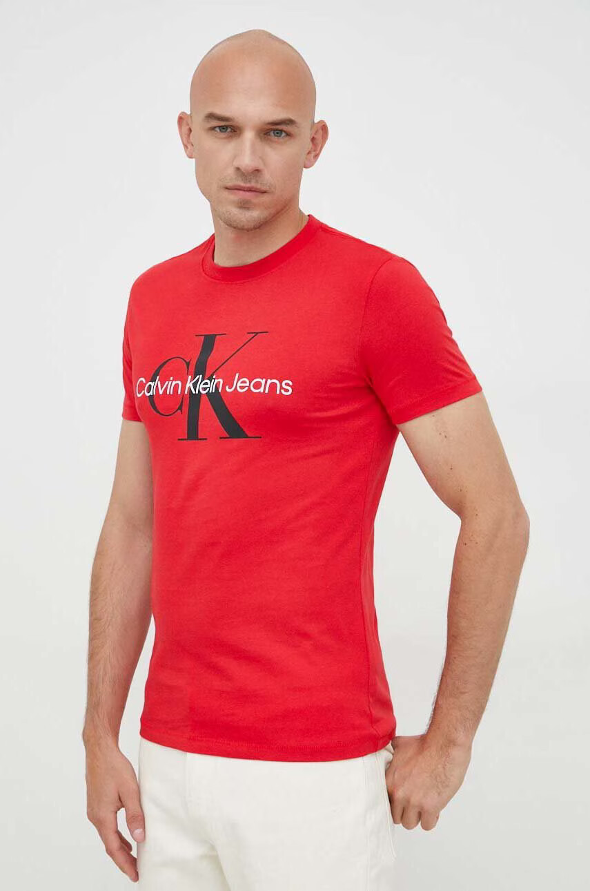 Calvin Klein Jeans Памучна тениска в червено с принт - Pepit.bg