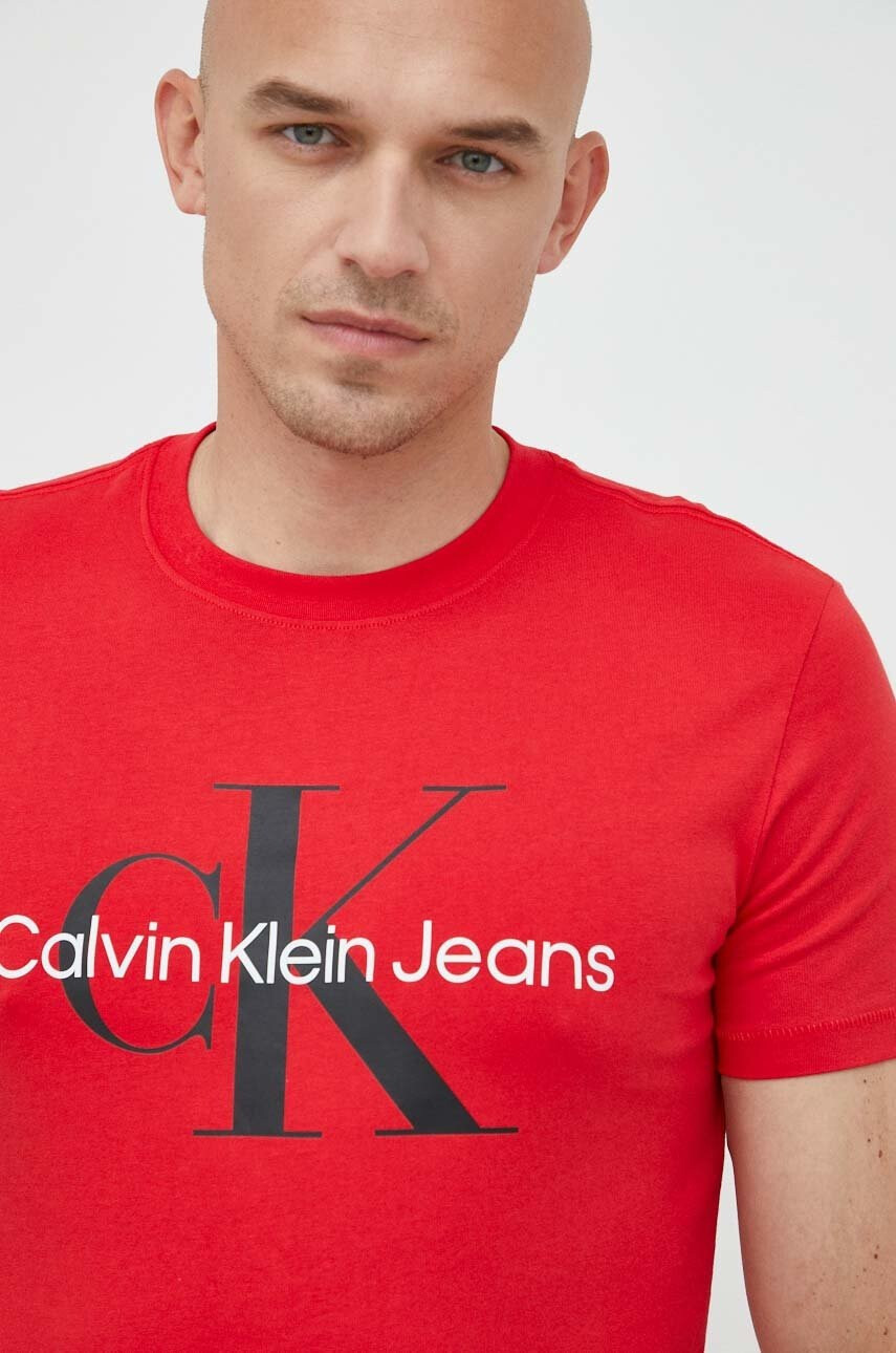 Calvin Klein Jeans Памучна тениска в червено с принт - Pepit.bg