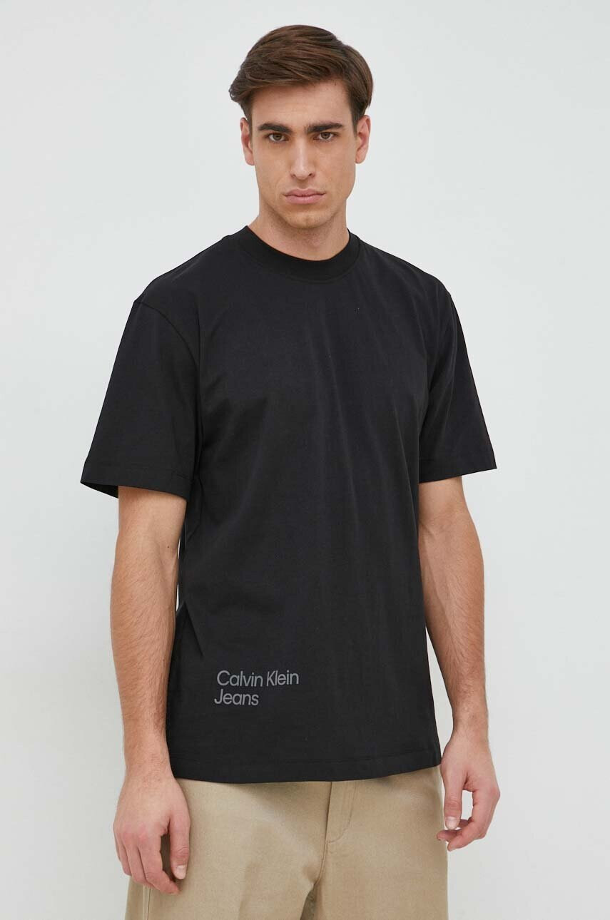 Calvin Klein Jeans Памучна тениска в черно с принт - Pepit.bg