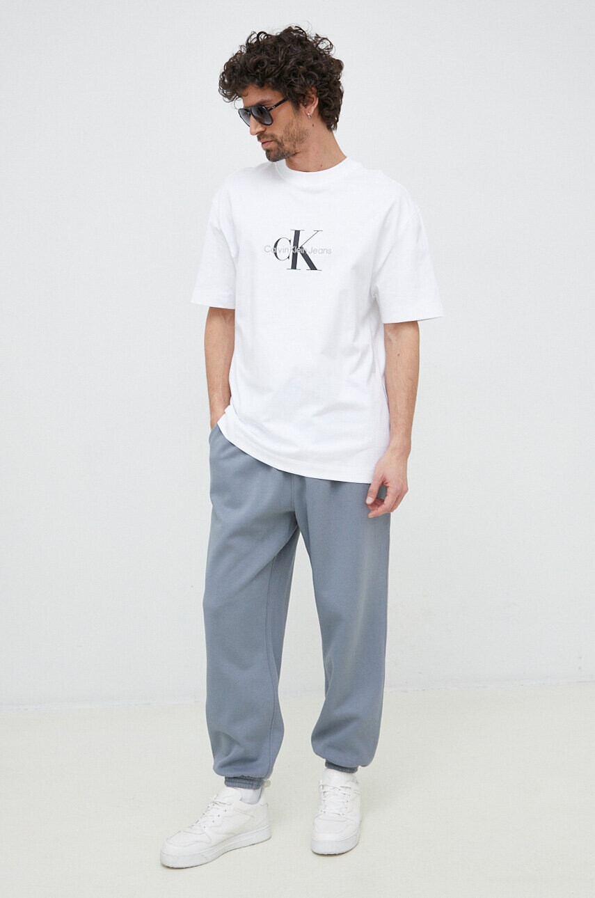 Calvin Klein Jeans Памучна тениска в бяло с принт - Pepit.bg