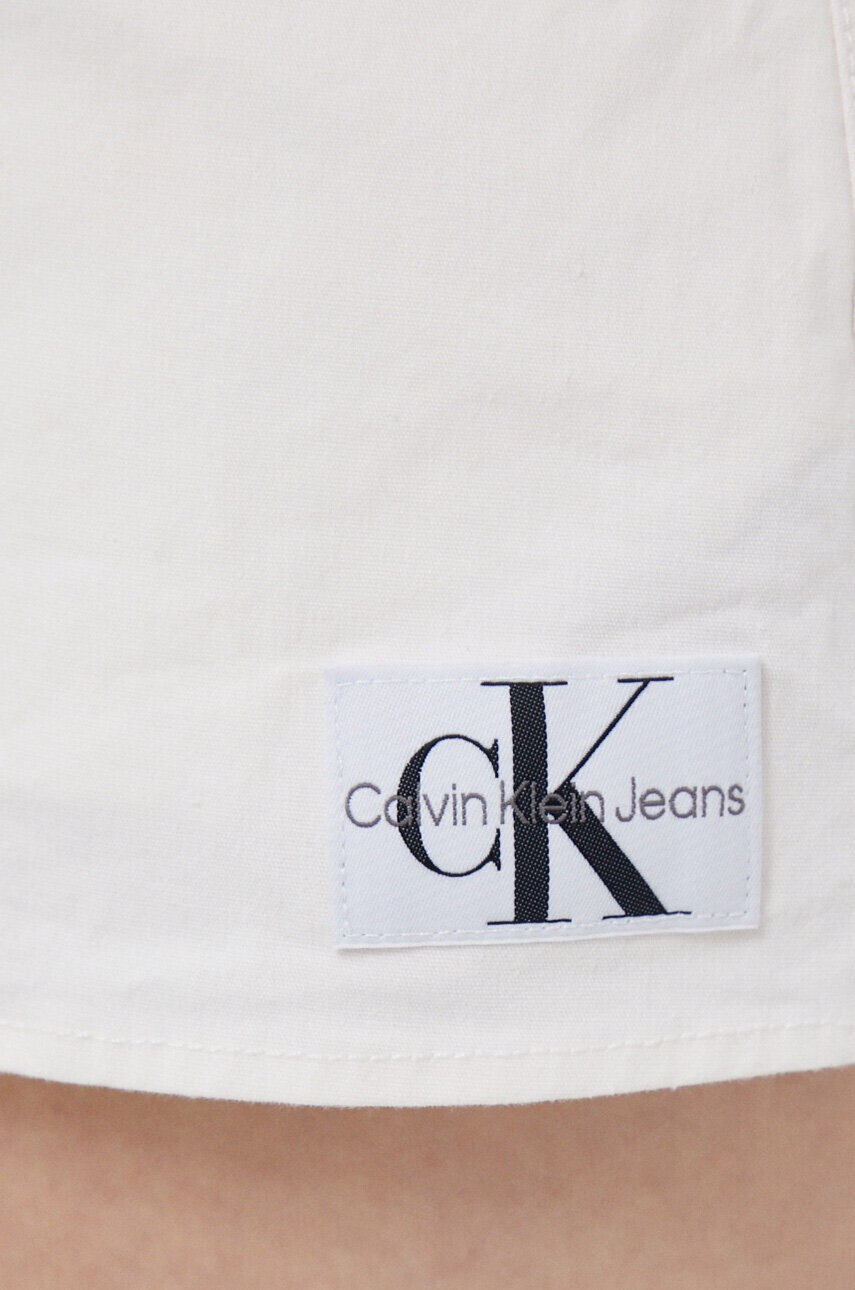 Calvin Klein Jeans Пола в бяло къс модел със стандартна кройка - Pepit.bg