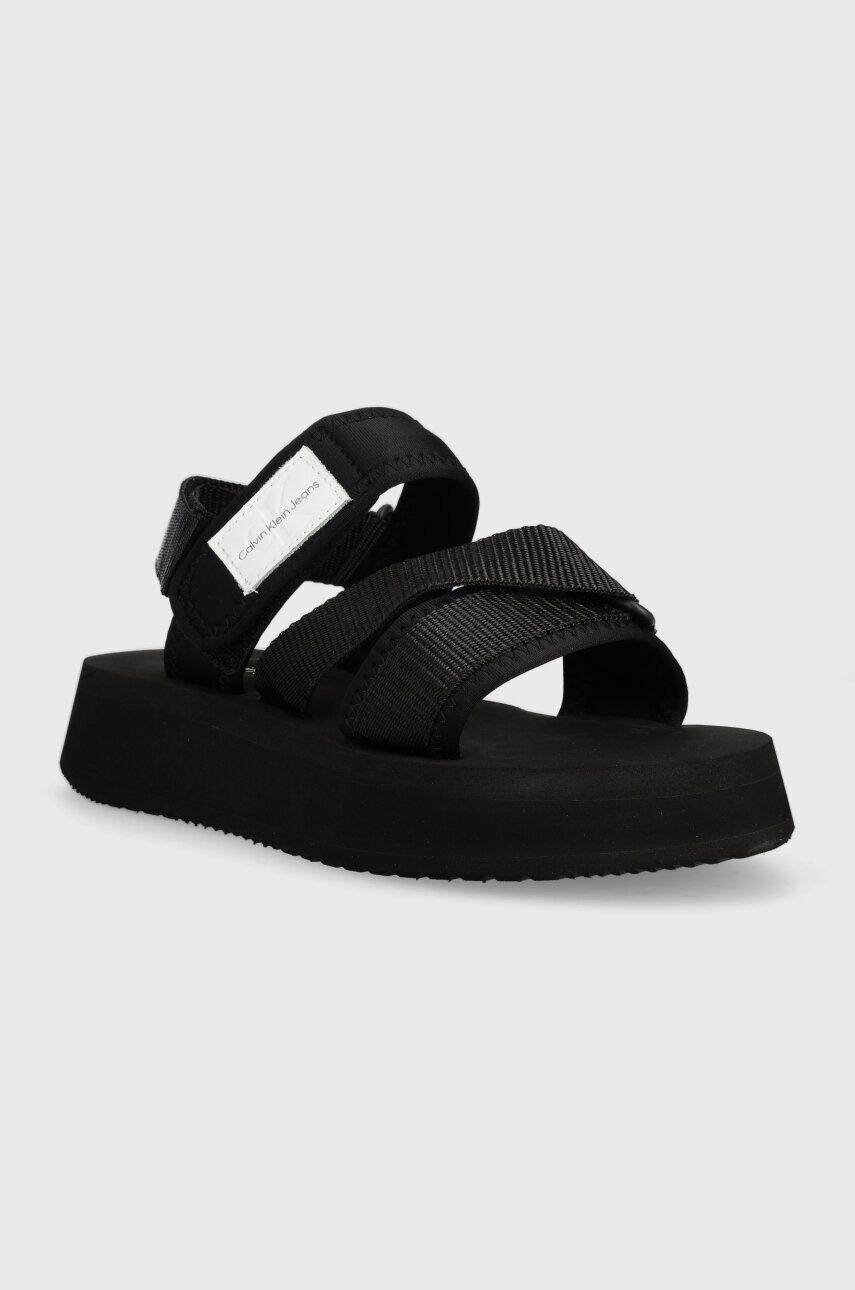 Calvin Klein Jeans Сандали PREFRESATO SANDAL BADGE в черно с платформа YW0YW00967 - Pepit.bg