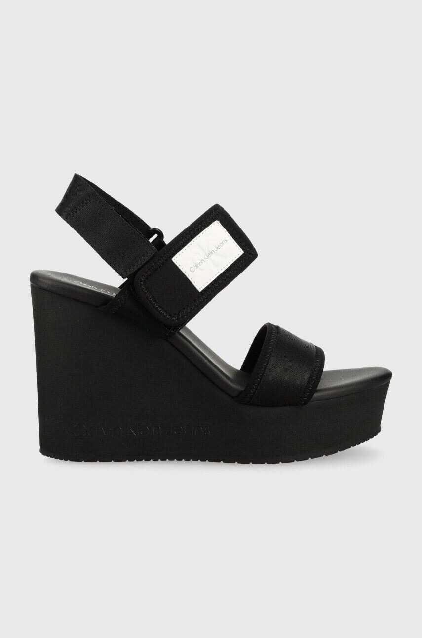 Calvin Klein Jeans Сандали WEDGE SANDAL BADGE в черно със скосена платформа YW0YW01028 - Pepit.bg