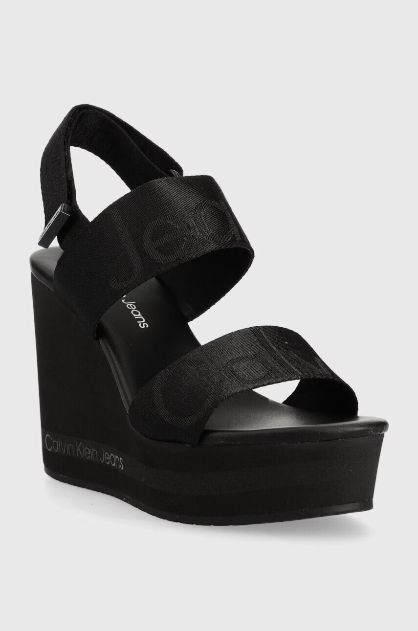 Calvin Klein Jeans Сандали WEDGE SANDAL WEBBING в черно със скосена платформа YW0YW00959 - Pepit.bg
